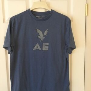 American Eagle Men’s graphic tee